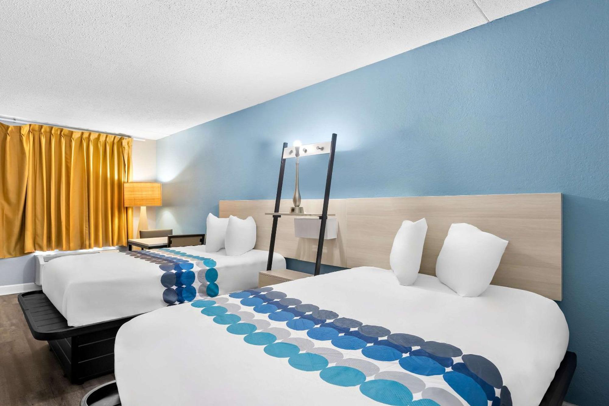 Suburban Studios By Choice Hotels - Award Winning - New 2024 - Walk To Eateries & Grocery - Ultra Sparkling - Garden Rooms - Designer Lighting & Right Off I-95 - Proudly An All American Managed Property Brunswick Exteriér fotografie
